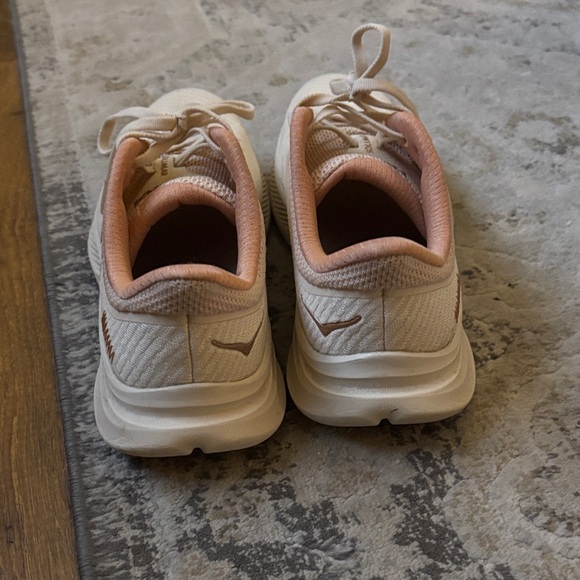 Hoka Solimar - Picture 2 of 10